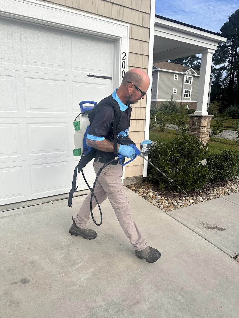 Neon Pest & Lawn LLC