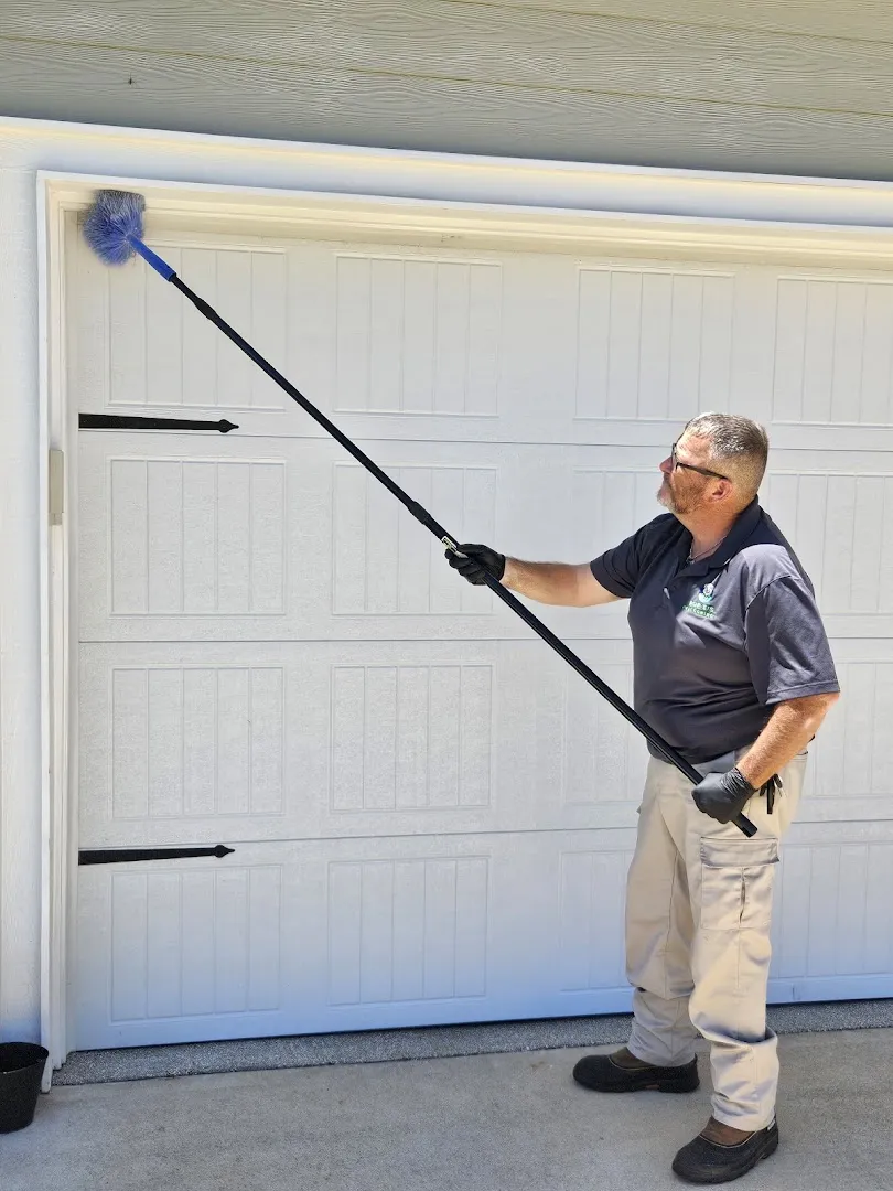 Pop-E's Pest Control